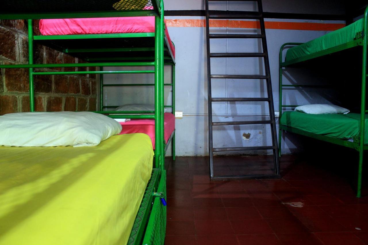 Bigfoot Hostel León Kültér fotó