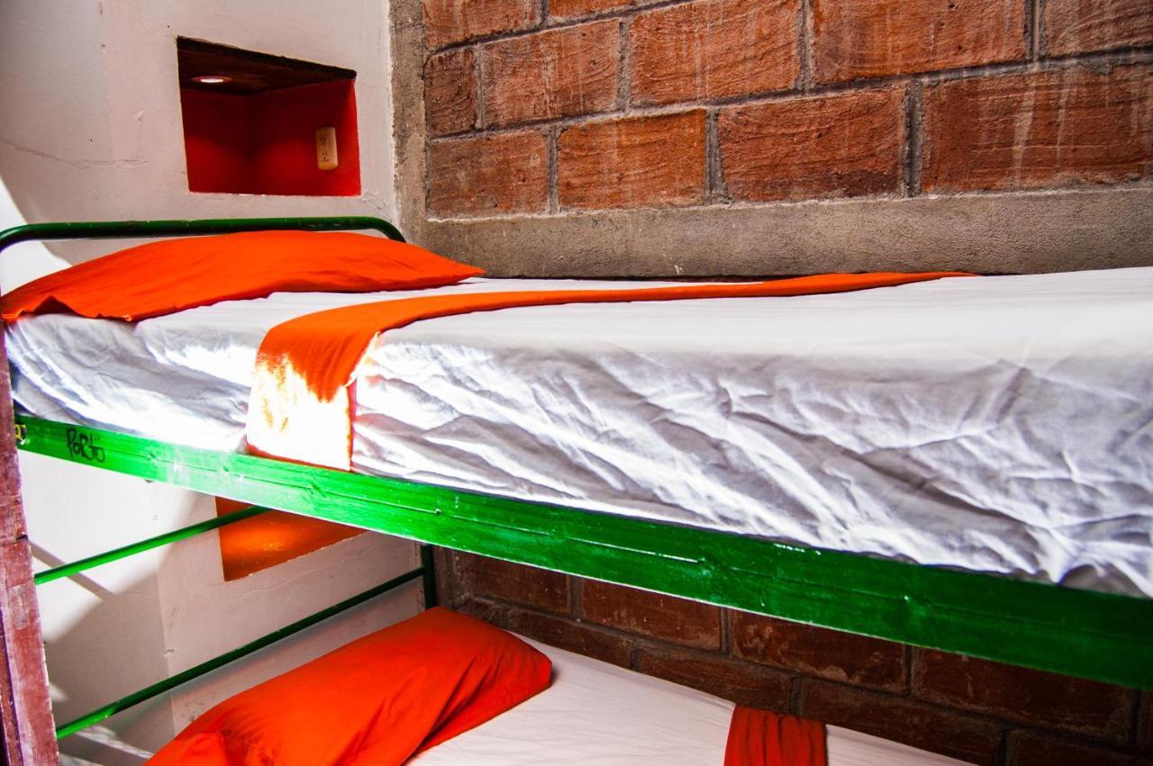 Bigfoot Hostel León Kültér fotó